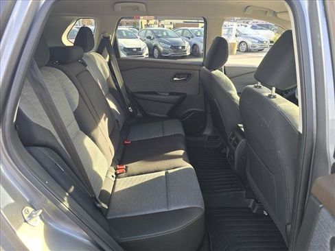 Used 2023 Nissan Rogue SV image 13