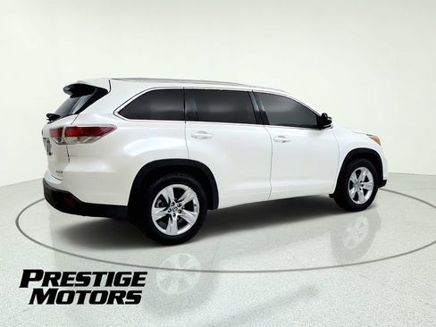 Used 2016 Toyota Highlander Limited Platinum AWD/4WD image 8