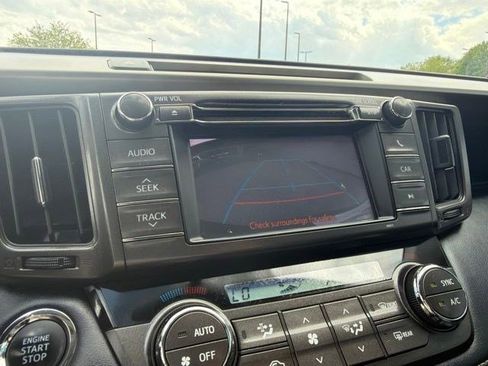 Used 2013 Toyota RAV4 Limited AWD/4WD image 31
