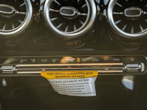 New 2025 Mercedes-Benz CLA 35 AMG 4MATIC image 22