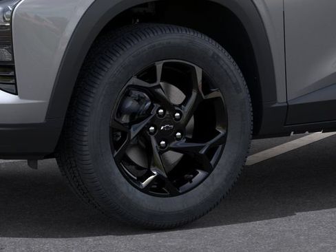 New 2026 Chevrolet Trax LT w/ Driver Confidence Package FWD image 9