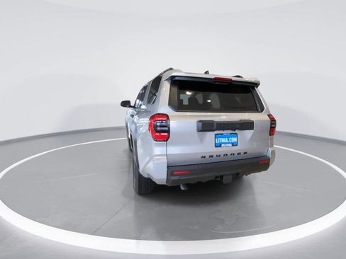 New 2026 Toyota 4Runner SR5 image 7