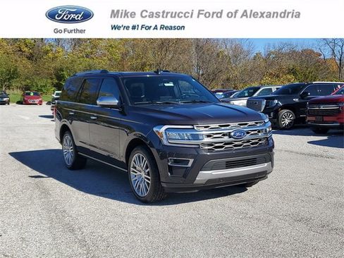 Used 2024 Ford Expedition Platinum image 1