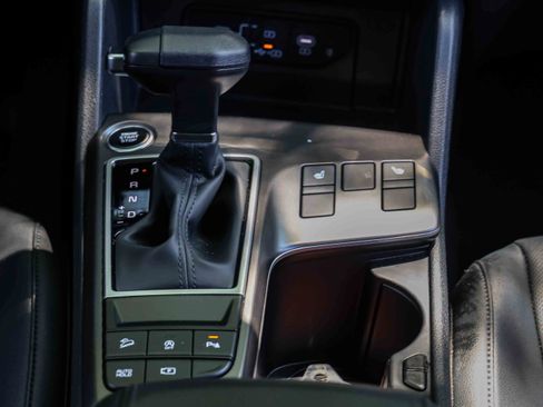 Certified 2026 Kia Sportage EX FWD image 12