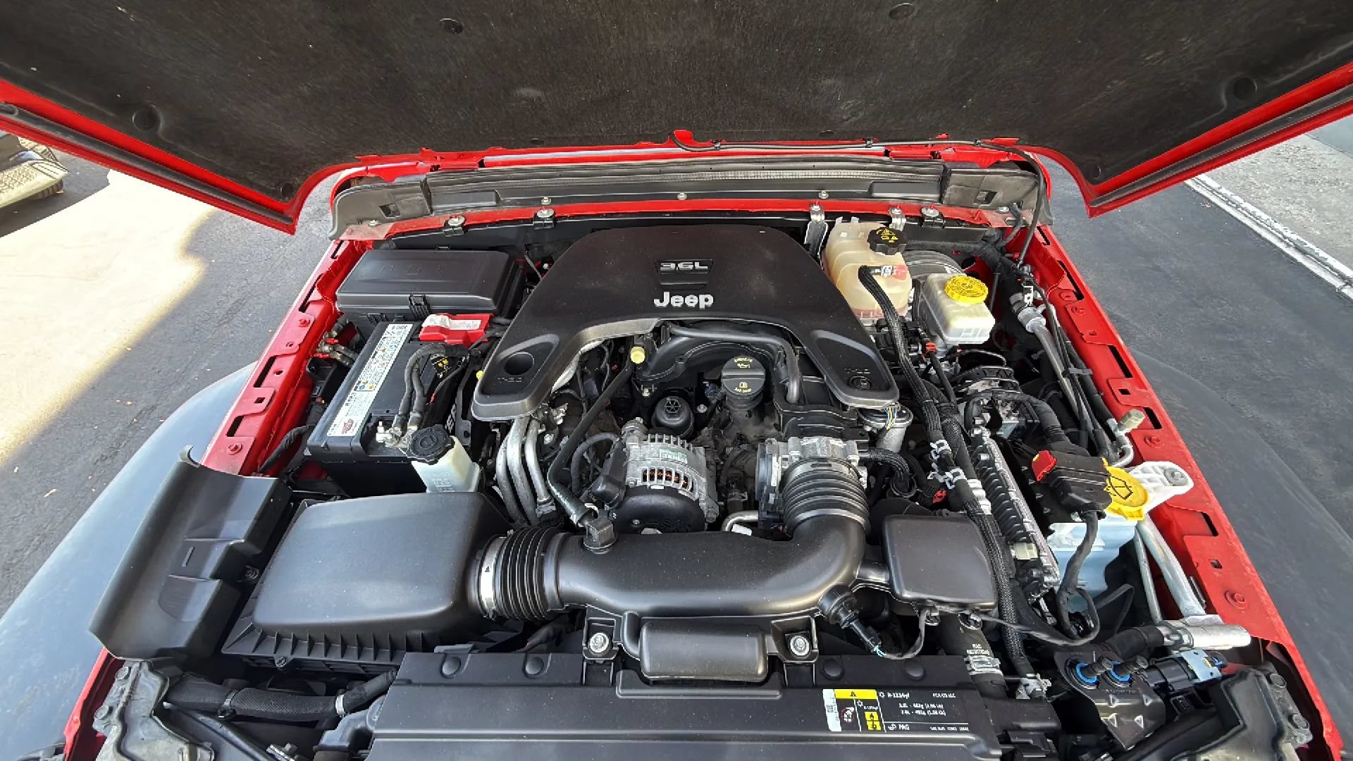 Used 2019 Jeep Wrangler Unlimited Sport AWD/4WD image 22