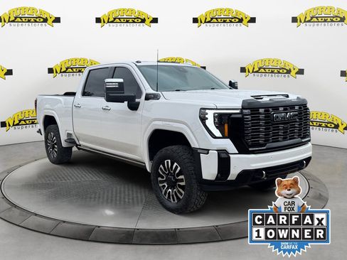 Used 2025 GMC Sierra 2500 Denali Ultimate image 8