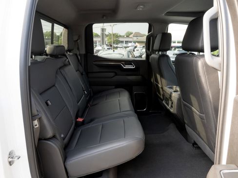 Used 2024 Chevrolet Silverado 1500 RST image 35