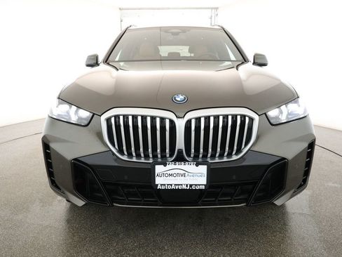 Used 2024 BMW X5 xDrive50e w/ M Sport Package image 2
