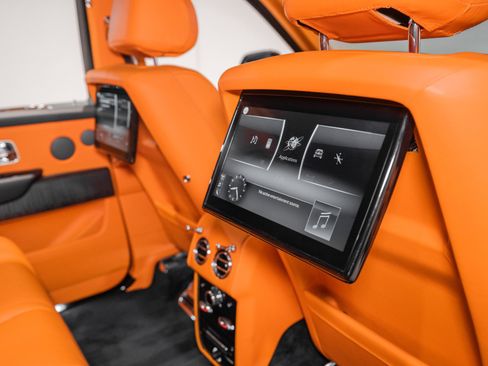 Used 2020 Rolls-Royce Cullinan image 26