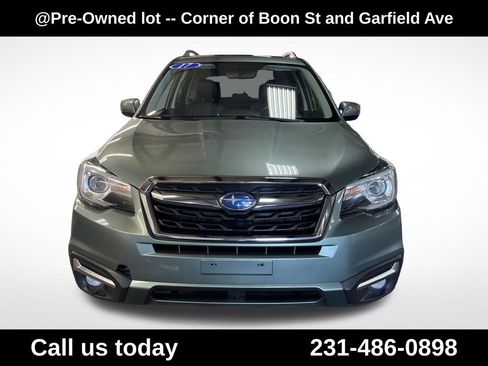 Used 2017 Subaru Forester 2.5i Touring AWD/4WD image 8