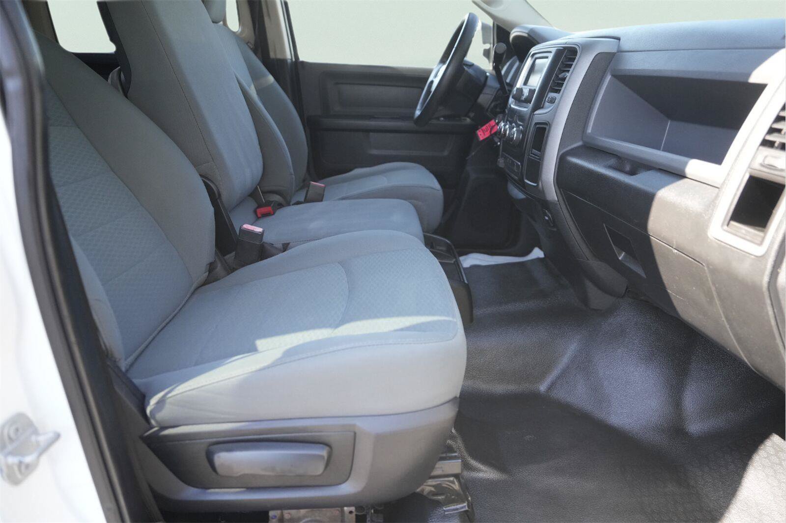 Used 2017 RAM 2500 Tradesman w/ Chrome Appearance Group AWD/4WD image 18