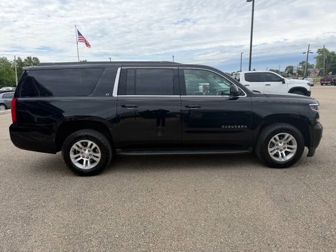 Used 2018 Chevrolet Suburban LT AWD/4WD image 6