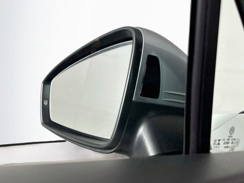 Used 2024 Volkswagen Tiguan Wolfsburg Edition FWD image 16