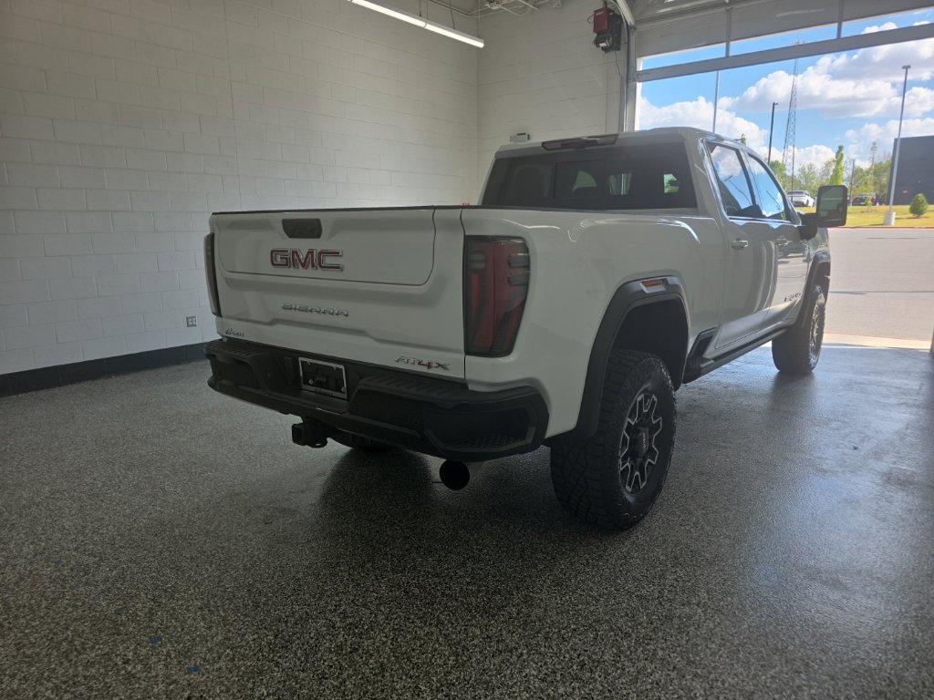 Used 2026 GMC Sierra 2500 AT4X AWD/4WD image 5