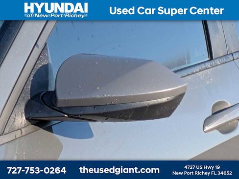 Used 2024 Hyundai Elantra SEL image 11