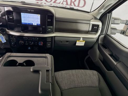 New 2026 Ford F250 XLT w/ FX4 Off-Road Package image 25