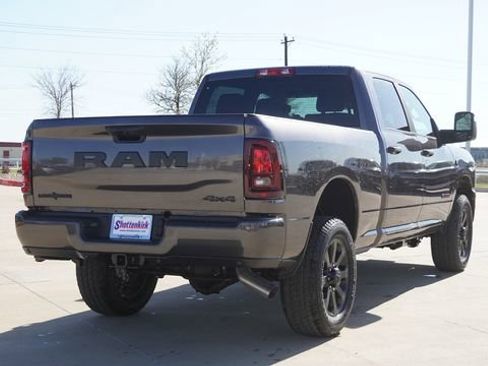 New 2026 RAM 2500 Big Horn AWD/4WD image 9
