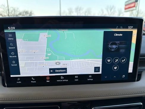 Used 2023 Lincoln Nautilus Reserve image 24