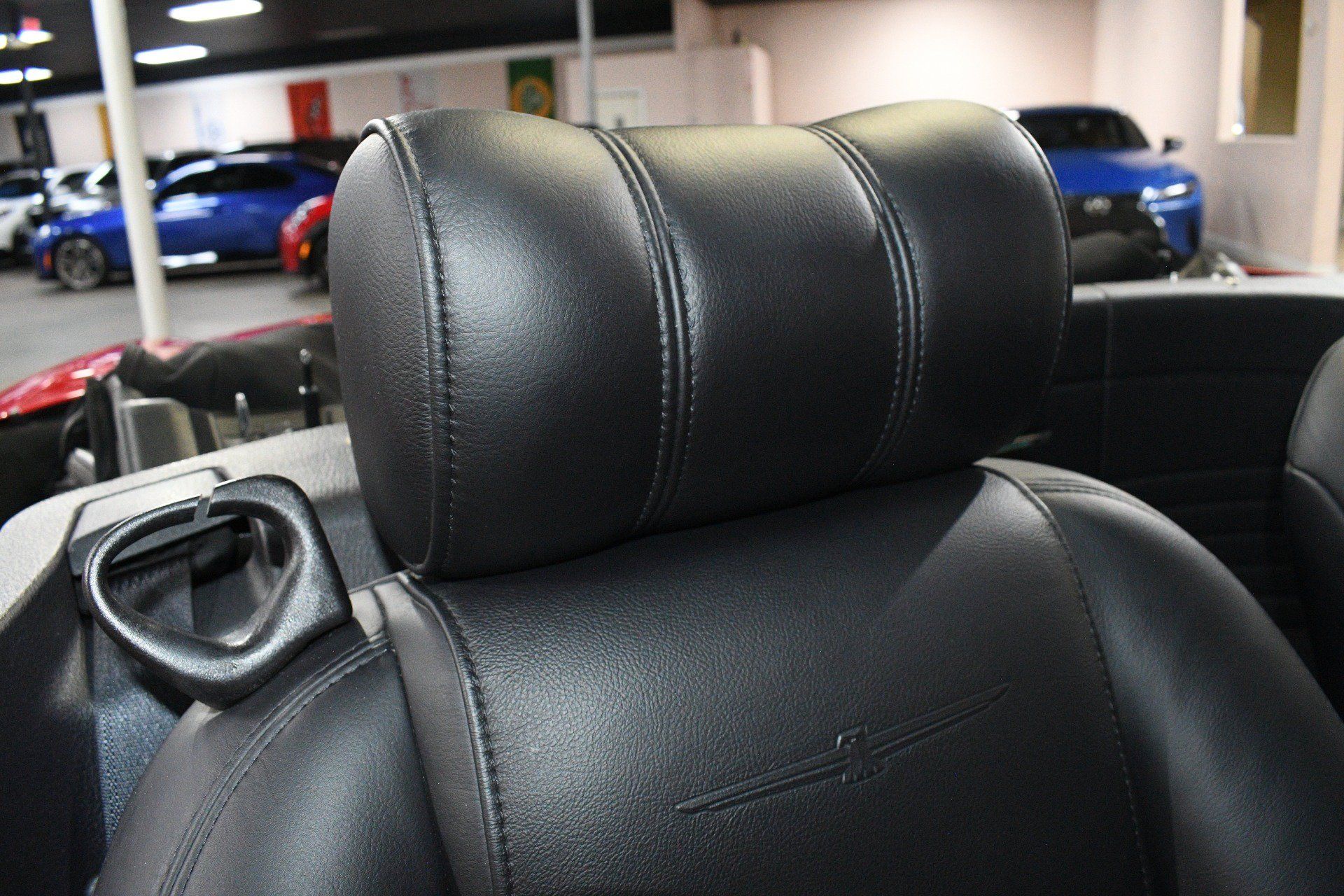 Used 2003 Ford Thunderbird RWD image 10