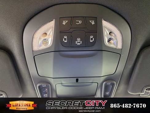 New 2026 Chrysler Pacifica Limited w/ S Appearance Package image 22