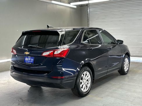 Used 2020 Chevrolet Equinox LS FWD image 7