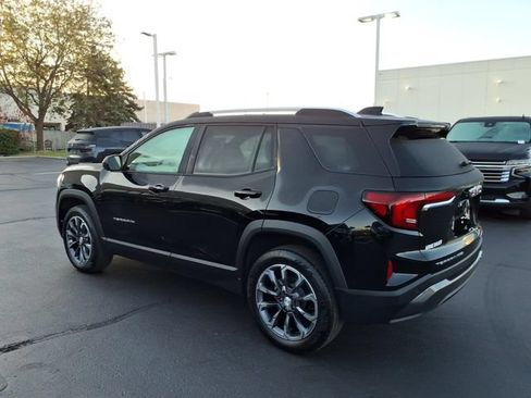 Used 2025 GMC Terrain Elevation w/ Elevation Premium Package AWD/4WD image 9