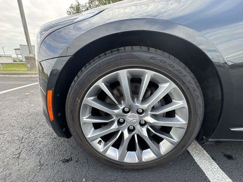 Used 2019 Cadillac CT6 Luxury w/ Driver Awareness Package image 10