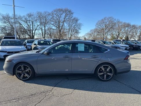 Used 2024 Honda Accord Sport image 8