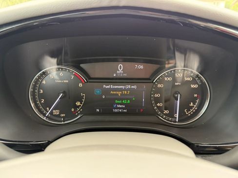 Used 2021 Cadillac XT6 Premium Luxury FWD image 24