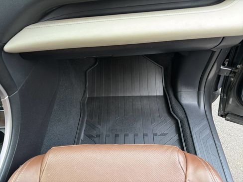 Used 2019 Subaru Ascent Touring w/ Popular Package #3 image 21