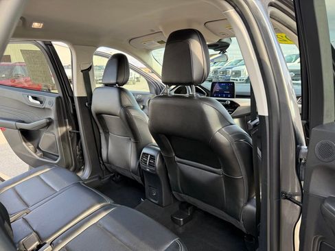 Used 2022 Ford Escape SEL w/ Technology Package image 20