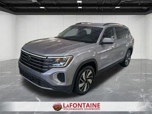 Certified 2024 Volkswagen Atlas SE image 1