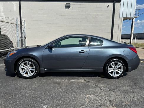 Used 2013 Nissan Altima 2.5 S FWD image 3