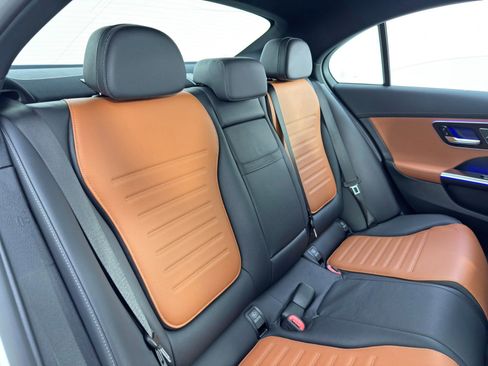 Used 2023 Mercedes-Benz C 43 AMG 4MATIC Sedan image 39