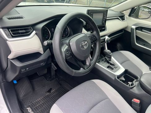 Used 2019 Toyota RAV4 XLE AWD/4WD image 15