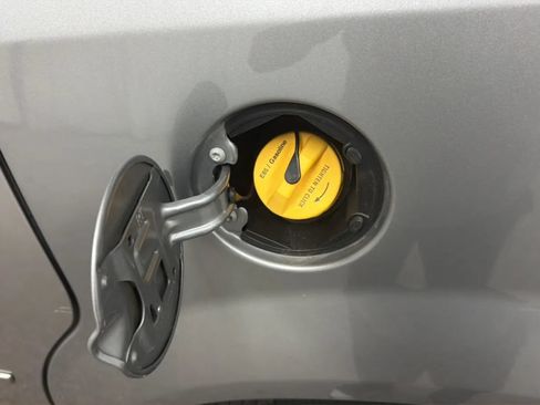 Used 2014 Dodge Grand Caravan SXT FWD image 27