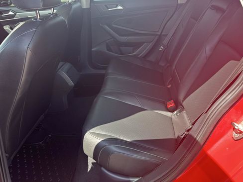 Used 2019 Volkswagen Jetta SE FWD image 13