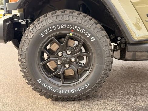 New 2026 Jeep Gladiator Sport AWD/4WD image 14