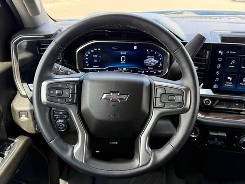 Used 2024 Chevrolet Silverado 1500 RST AWD/4WD image 32