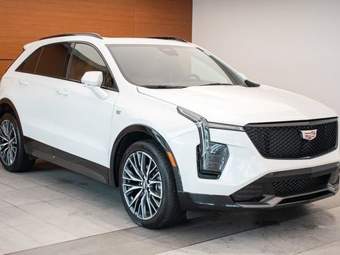 Used 2024 Cadillac XT4 Sport AWD/4WD image 5