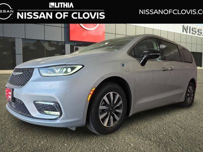 Used 2024 Chrysler Pacifica Limited