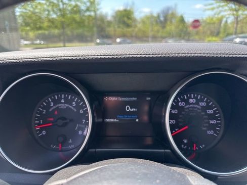 Used 2018 Ford Mustang GT Premium image 13