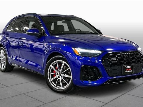 Used 2024 Audi Q5 e Prestige AWD/4WD image 3