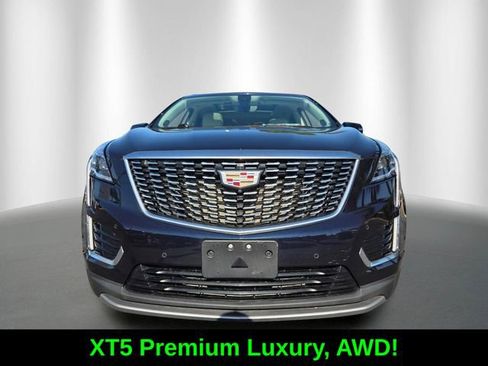 Used 2021 Cadillac XT5 Premium Luxury image 2