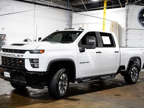 Used 2022 Chevrolet Silverado 2500 Custom w/ Custom Value Package AWD/4WD image 4
