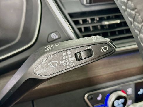 Used 2021 Audi Q5 Prestige w/ Prestige Package AWD/4WD image 21