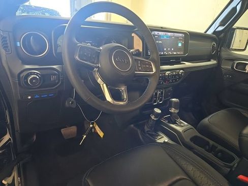 Used 2024 Jeep Wrangler High Altitude AWD/4WD image 8