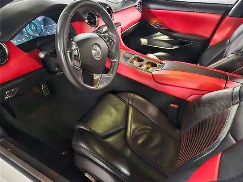 Used 2019 Karma Revero image 9