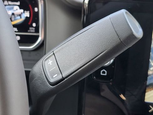 New 2025 GMC Sierra 2500 Denali w/ Denali Reserve Package image 35