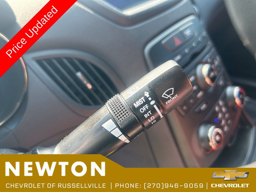 Used 2012 Hyundai Genesis 3.8 RWD image 17